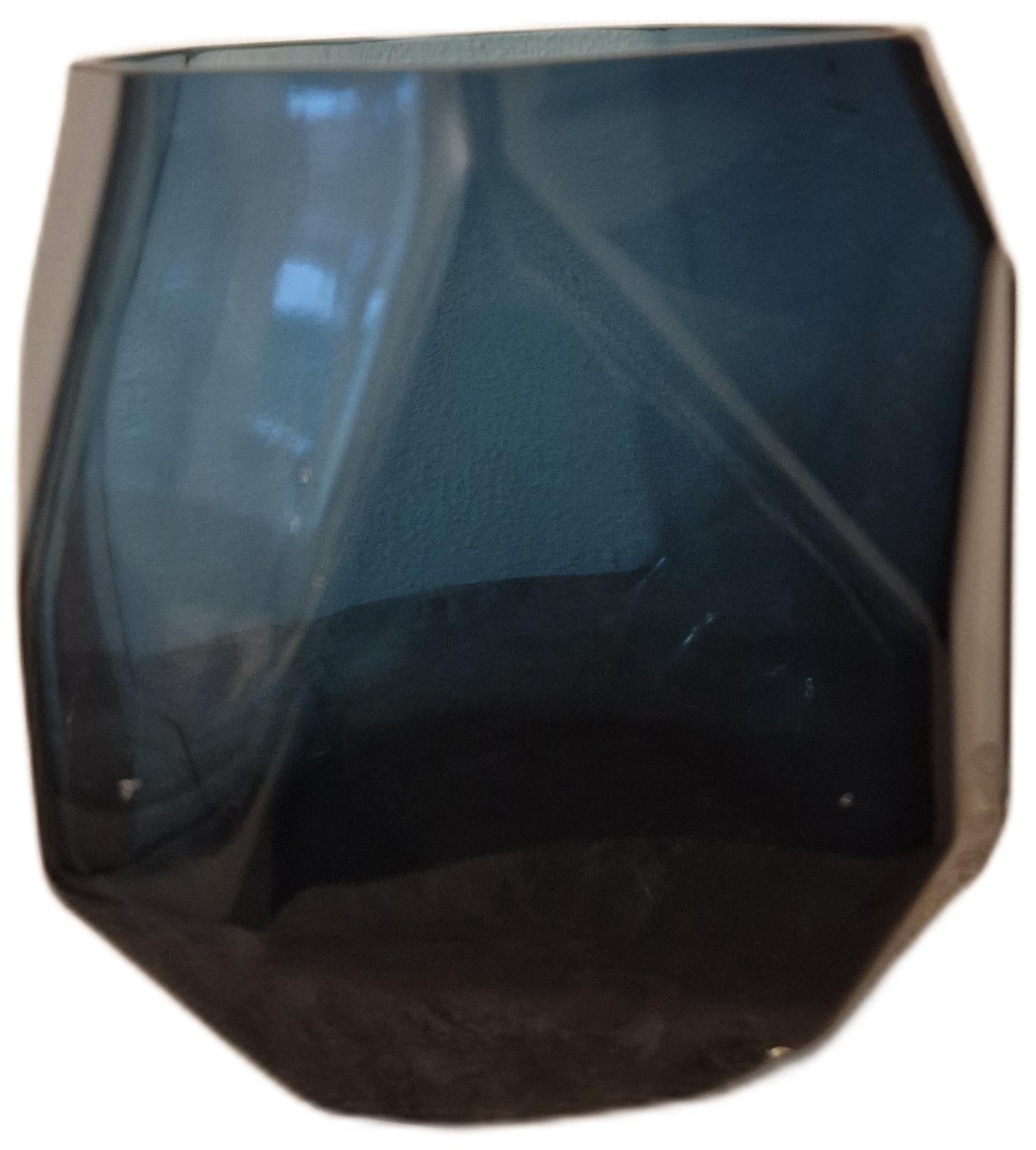 Geometrisk glasvas i blå färg, iglo